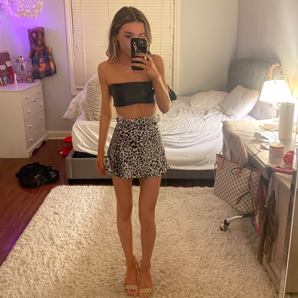 Princess Polly cheetah print skirt perfect condition never worn out